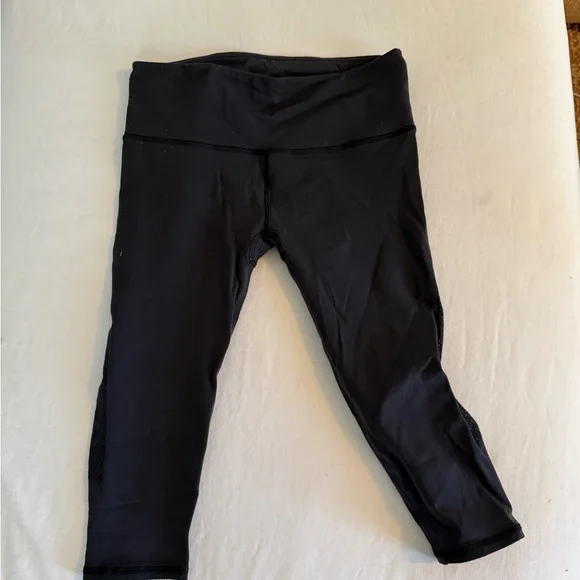 Lululemon Athletica Black Leggings Cropped Athletic Wear
